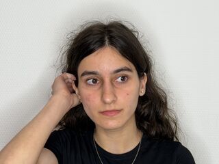 hot webcam slut FondaYarbro