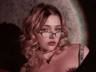 live cam girl photo GlynisLathon