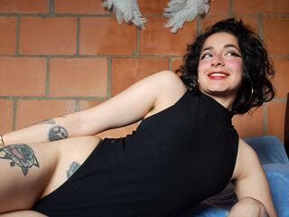 naked cam girl masturbating with vibrator GretaMo