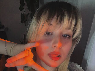 camgirl chat room HanFiorini