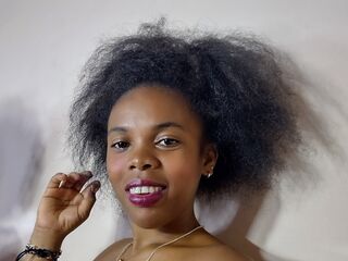 topless cam girl HantaVergenie