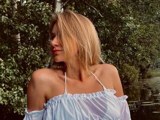 camgirl live porn cam InaStark
