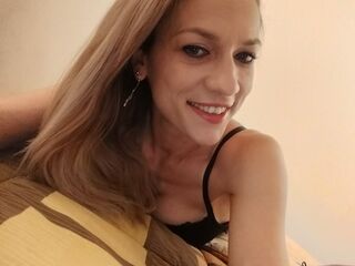 live free chat IsaaBella