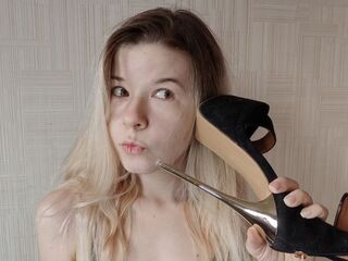 naked girl with webcam JessyDough