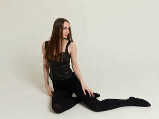 beautiful cam girl JuneSommers