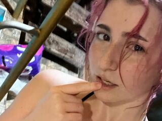 naked girl with webcam masturbating KarlaLitrenta