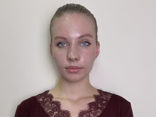 camgirl masturbating with dildo KatherinClark