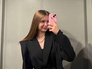 nude cam KrissyChidester