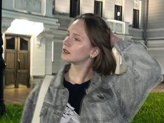 webcamgirl live sex KrissyJn