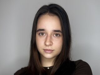 naked cam girl KristanKhiev