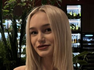 naked cam girl masturbating KristinaDanes