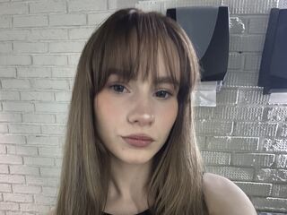 nude camgirl pic KristinaSweetova