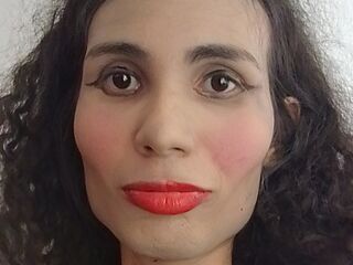 camwhore masturbating with sextoy Lamielrosa