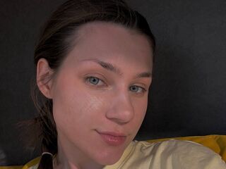 naked girl with webcam masturbating with sextoy LanaEismont