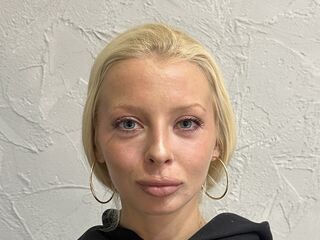 naughty cam girl LanaReals