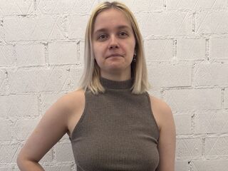 flirt chat room LatrishaSoprych