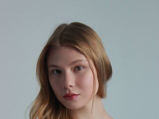 kinky video chat performer LavonAllara