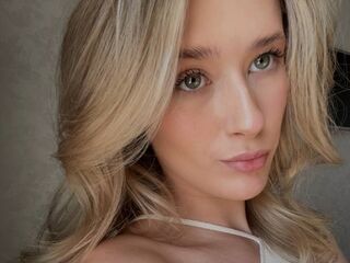 camwhore masturbating with sextoy LeonorRupert