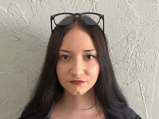 free live webcam chat LessyLuiz