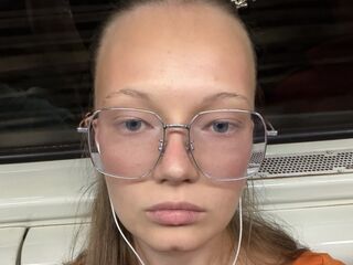 free live chatroom LethaMital