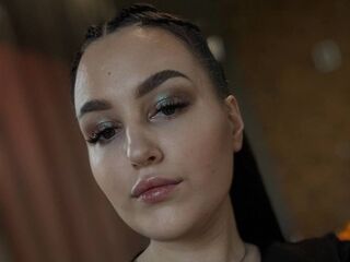naked webcamgirl photo LikaLuft