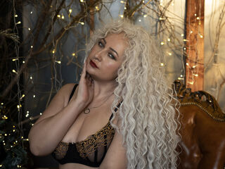 naked girl with cam fingering LilitLang