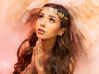 girl topless LilitMalkova