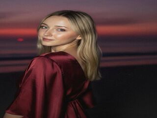 girl chat room LillieMajamay