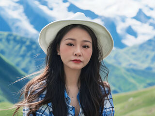 naked cam girl masturbating with vibrator LinYiYi