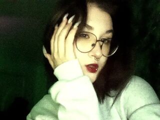 adult cam LinnaRose