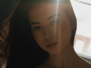 cam slut chat room LisaColee