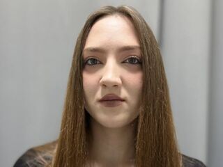girl webcam LisanBrown