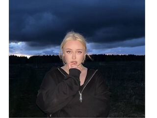 webcam babe chatroom LitaBloom