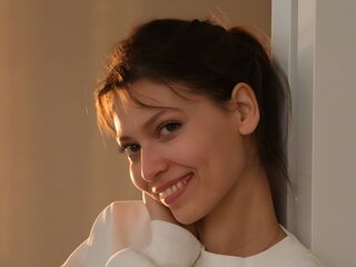adult liveshow LivelyLaurie