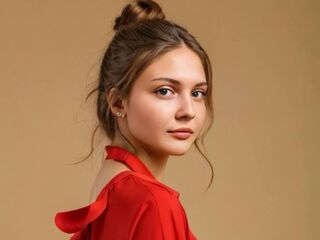 webcam girl chatroom LoisDewberry