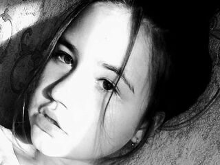 fingering cam girl LoriFlox