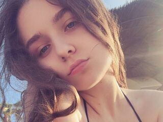 hot cam girl masturbating with dildo LuanaContratto
