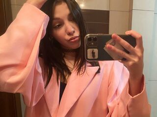 naked cam girl picture LucileVerlin