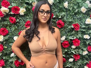 beautiful girlcam LucyHerz