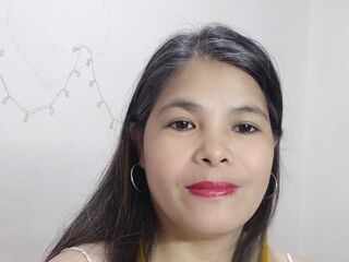 shower webcam LynMoss