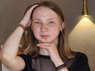 cam girl cam sex LynetteGoodwyn