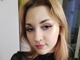 cam stripper MakkyPiercen