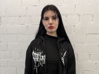 cam show MaryettaBurgees