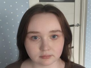 fingering cam girl MarylynLamarra