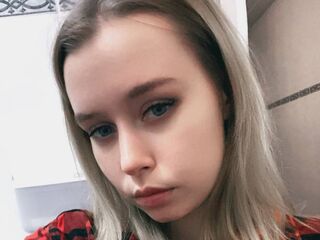 topless girl MelissaKnott