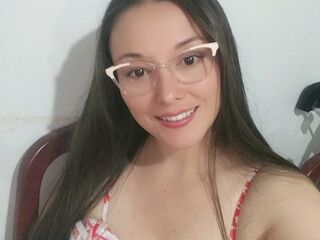 camwhore spreading pussy MelyAustin