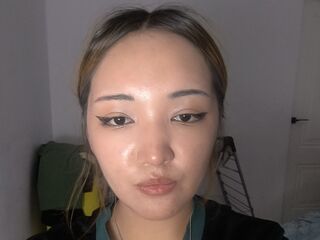 nude cam MiaChinessa