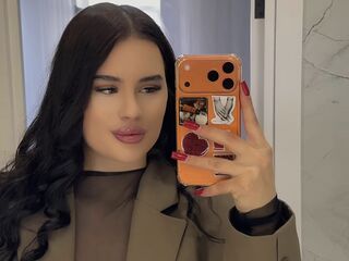 sexy webcamgirl MilaCrew