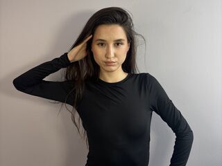 nude cam MirelNaomi