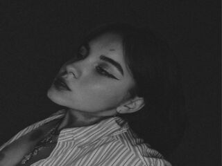 fingering webcamgirl NaySaadane